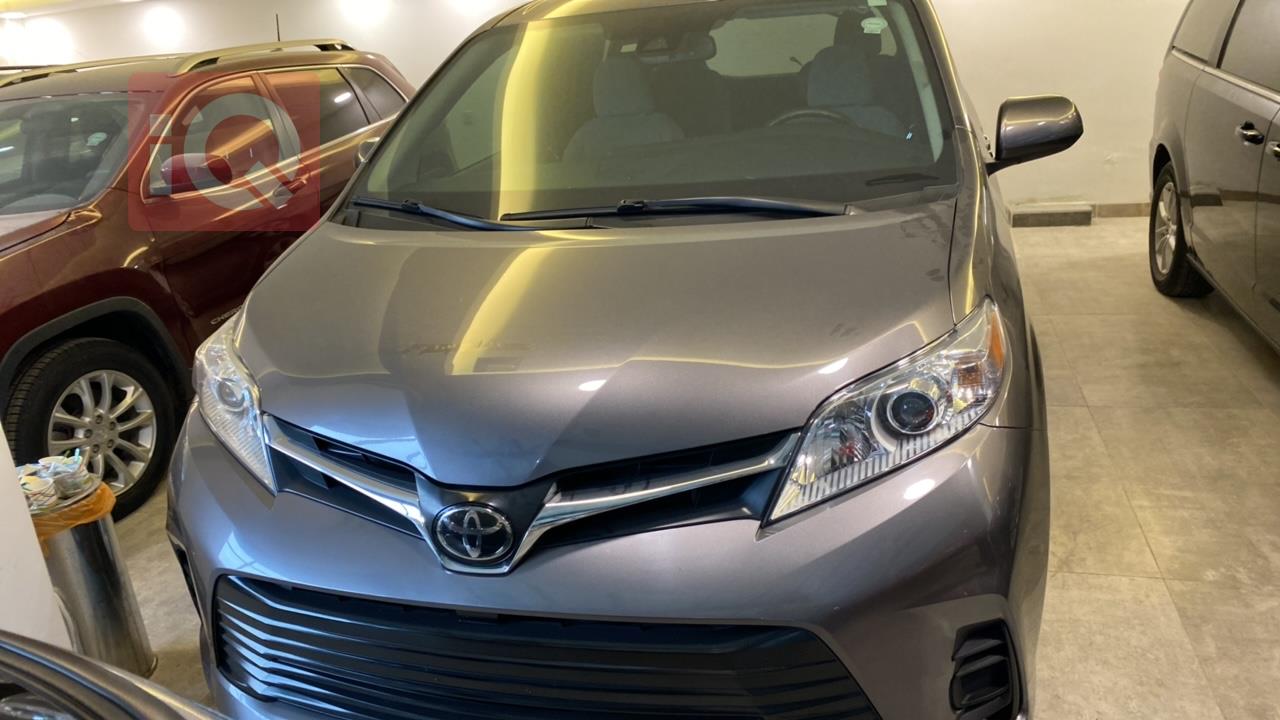 Toyota Sienna